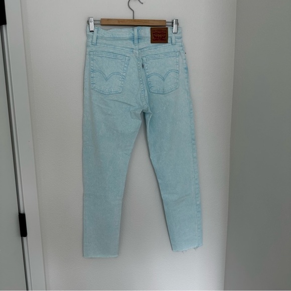 Levi’s Wedgie Skinny Jeans Baby Blue Acid Wash Raw Hem Size 28 High Waisted - Picture 6 of 10
